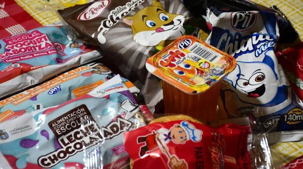 Algunos productos del desayuno escolar en Cochabamba. Foto: Los Tiempos