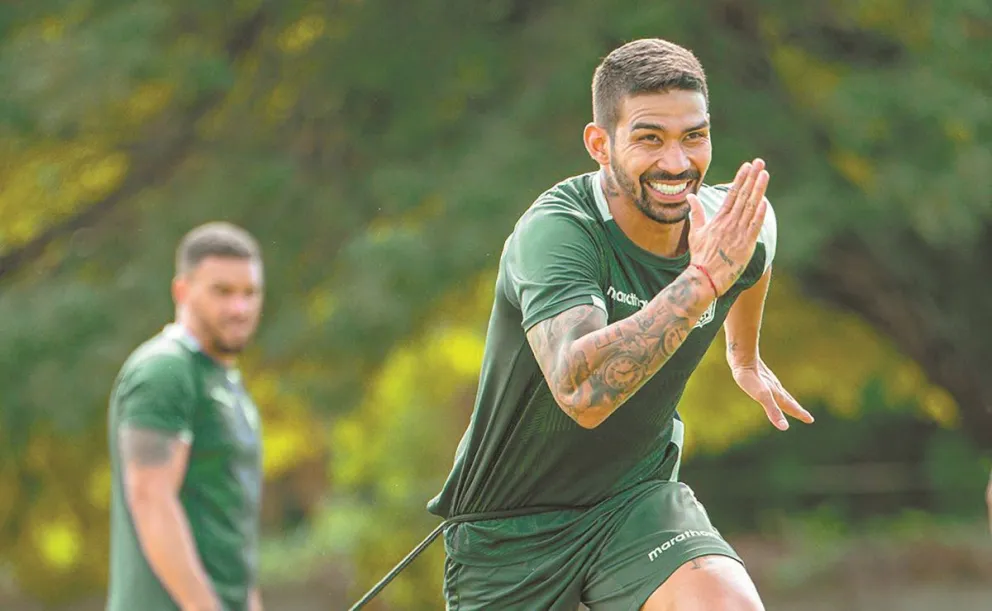 Bejarano ya se entrena con normalidad junto a sus compañeros. Foto: Oriente Petrolero.