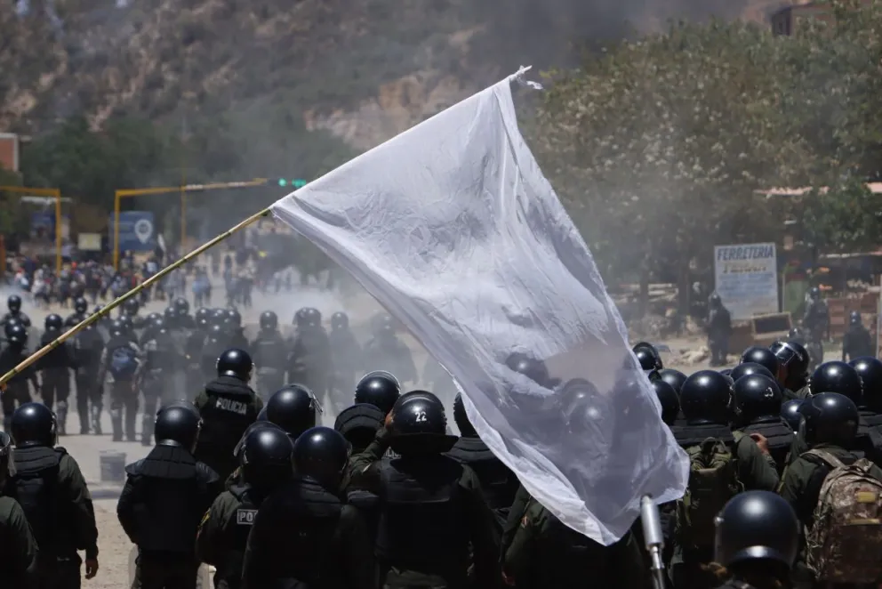 Una imagen del operativo de las fuerzas del orden, este viernes en Parotani. Foto: APG