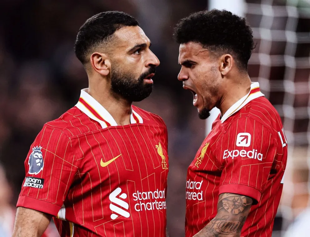 El delantero del Liverpool Mohamed Salah celebra junto a Díaz Foto: Liverpool