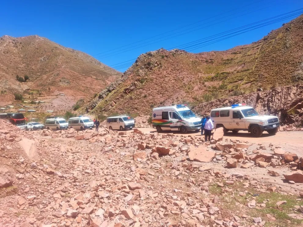 Ambulancias que atendieron pacienates durante los bloqueos.  Foto: Ministerio de Salud 