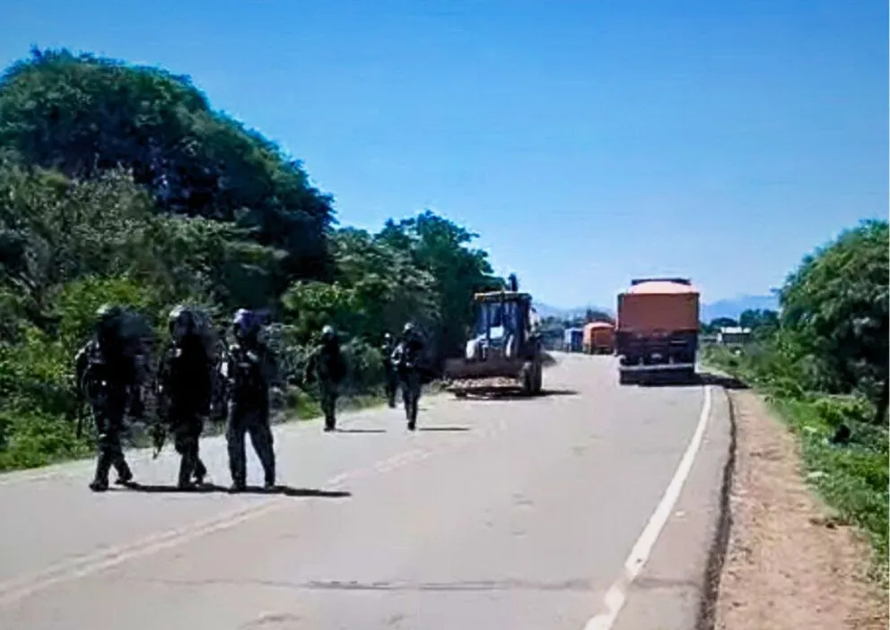 La vía después de ser despejada. Foto: Captura de video