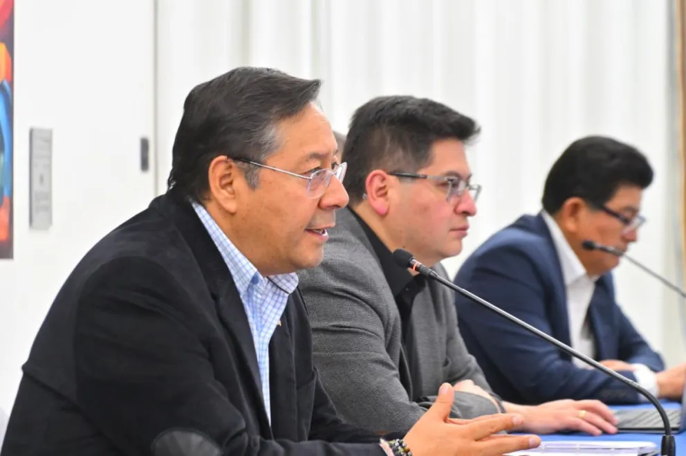 Arce sostuvo una reunión con sectores productivos, la tarde de este jueves. Foto: Lucho Arce (Facebook)