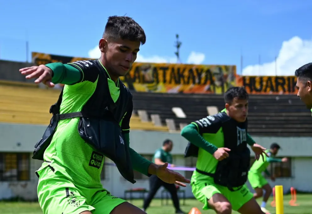 Rocha durante un entrenamiento con la Verde en Achumani. Foto: FBF,.