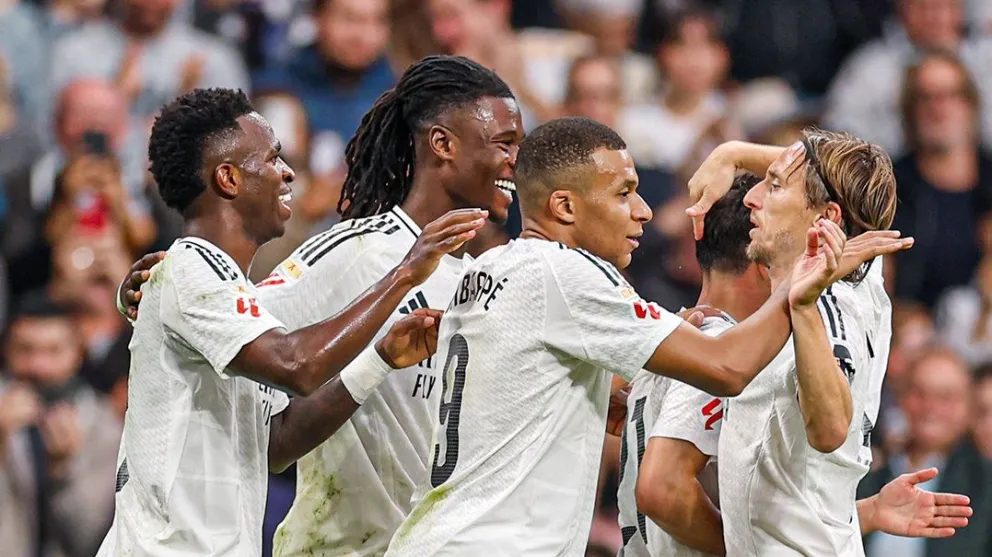 Jugadores del conjunto blanco festejan el triunfo. Foto: Real Madrid.