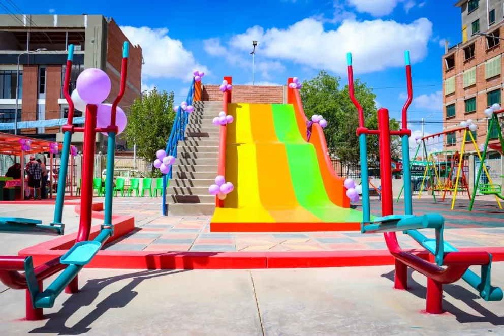 El tobogán del nuevo parque alteño. Foto: Gobierno Municipal de El Alto