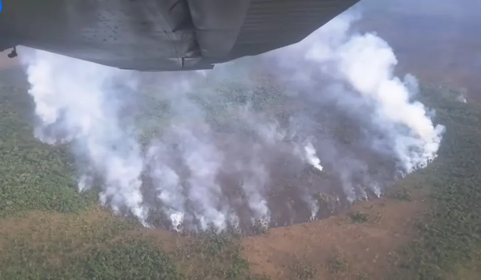 Una imagen del pasado viernes, del fuego en el parque Madidi. Foto: Captura de video