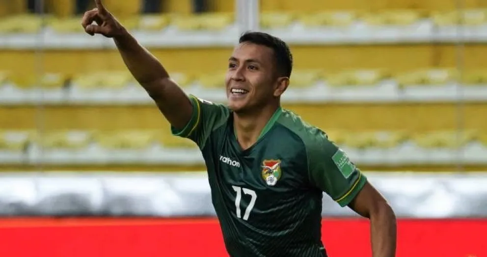 Fernández celebra contra Paraguay en 2021. Es su primera y única conquista en la Verde hasta el momento. Foto: Conmebol. 