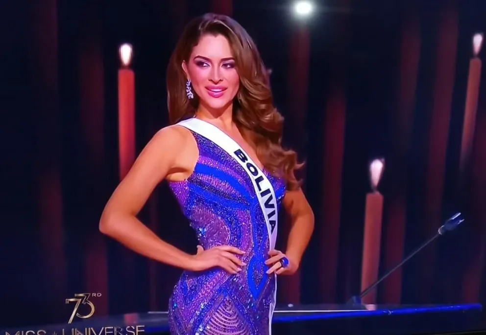 El traje de gala de Juliana Barrientos representó el empoderamiento de la mujer. Foto: captura Red Uno