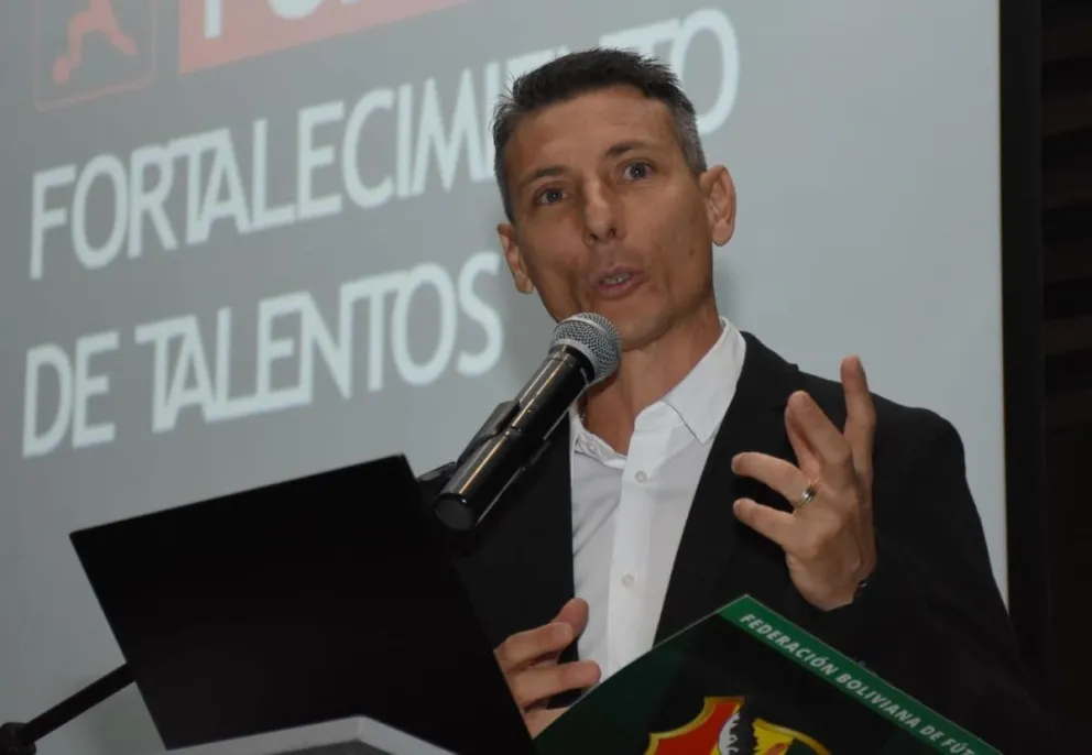 Pablo escobar durante la conferencia de prensa que se realizó este lunes. Foto: Sports 360