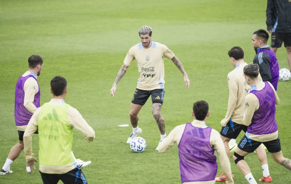 Los argentinos cerraron sus entrenamientos antes de medirse con los incaicos. Foto: AFA