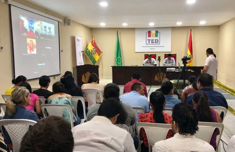 El sorteo de jurados en el TED de Beni, el viernes 15 de noviembre. Foto: APG