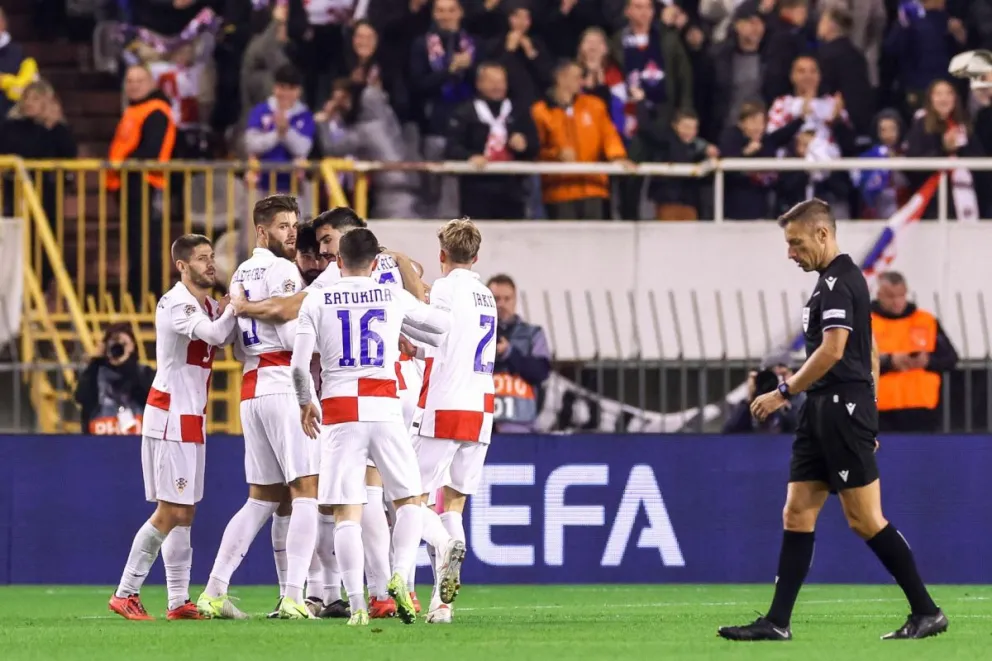 Los futbolistas croatas celebran el tanto de Gvardiol ante Portugal. Foto: EFE.