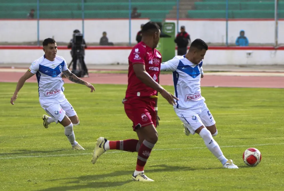 Incidencia del partido que jugaron el domingo en Oruro GV San José y Guabirá. Foto: APG