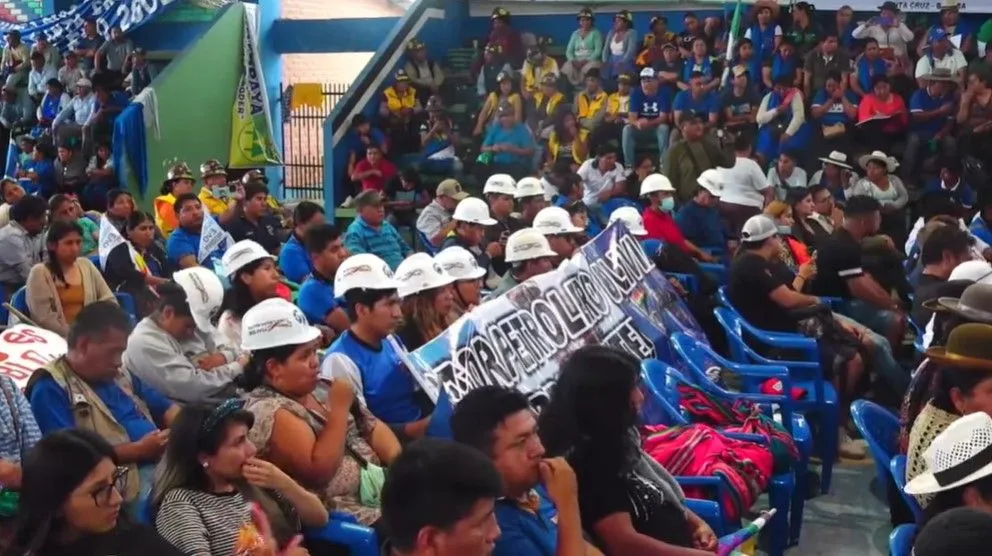 El encuentro se desarrolló en el coliseo de Lauca Ñ, en el trópico de Cochabamba. 