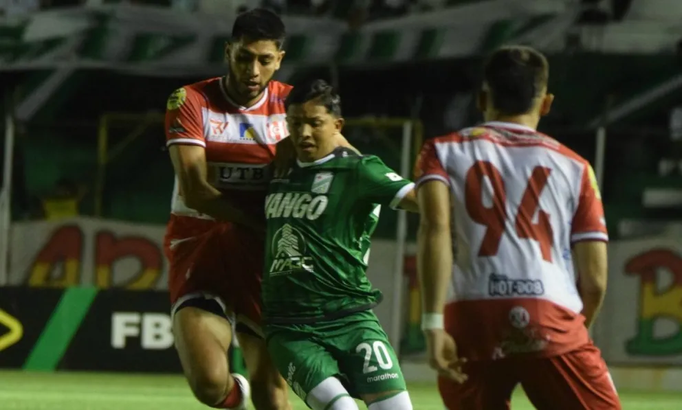 Incidencia entre Oriente (de verde) e Independiente. Foto: APG.