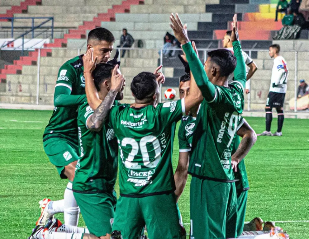 Jugadores de Oriente que reclaman pago de sueldos. Foto: CO