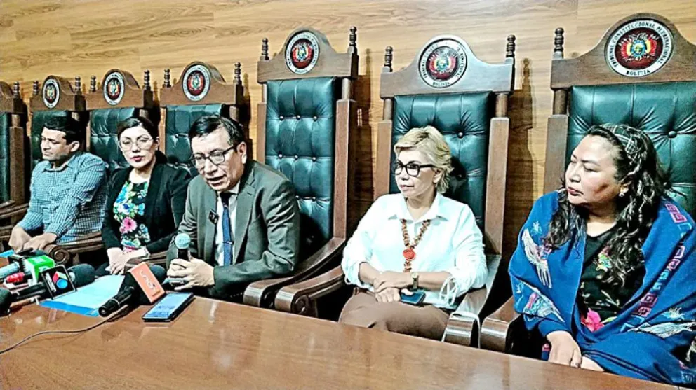 El nuevo presidente del TCP, Gonzalo Hurtado, este lunes, tras ser elegido para el cargo. Foto: Correo del Sur