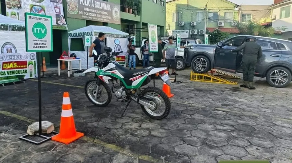El plazo para la Inspección Técnica Vehicular vence este viernes 30 de noviembre.   Foto: Frecuencia Policial Santa Cruz