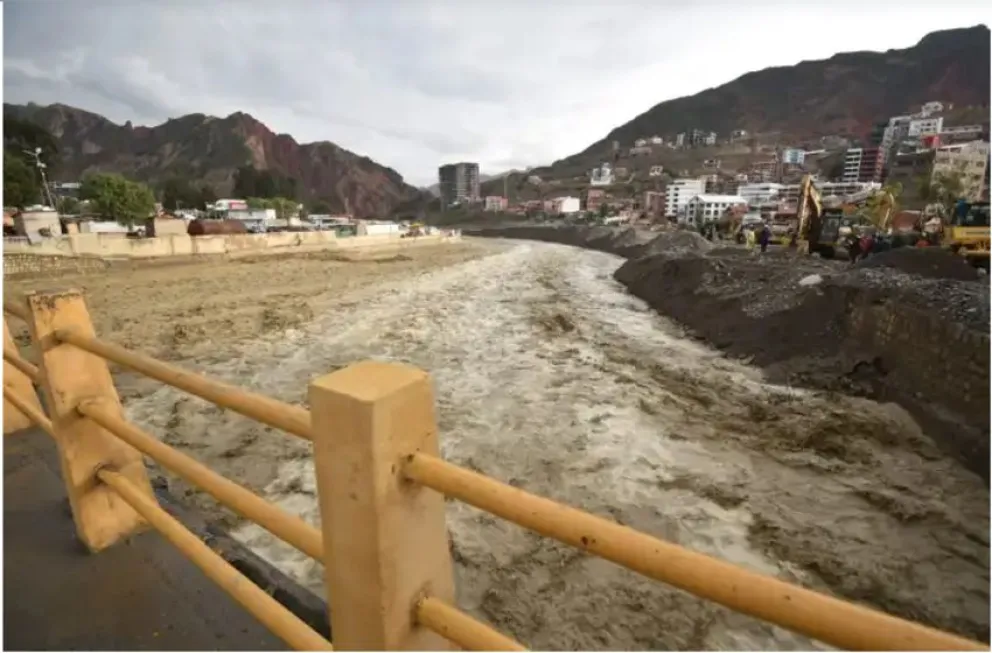 Una foto del río La Paz, durante una riada a inicios de año. Foto: AMUN