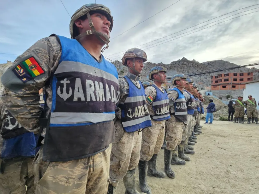 Efectivos que realizan tareas en la zona afectada, el 26 de noviembre. Foto: Ministerio de Defensa 