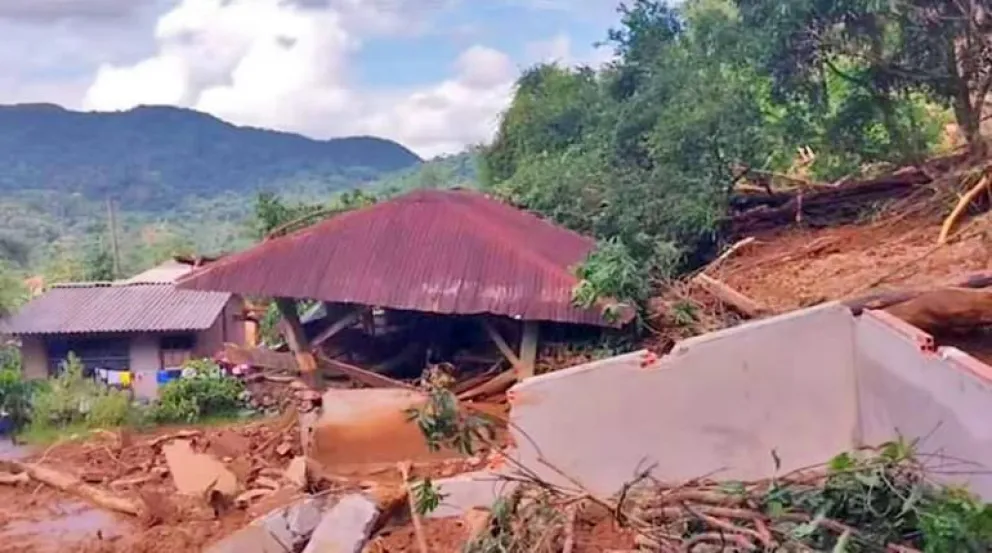 El derrumbe ocurrió el fin de semana pasado, cuatro personas perdieron la vida. Foto: Palenque TV