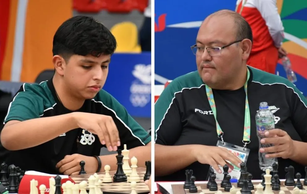 Ticona (izq.) y Zambrana, en sus respectivas partidas del ajedrez. Fotos: COB.