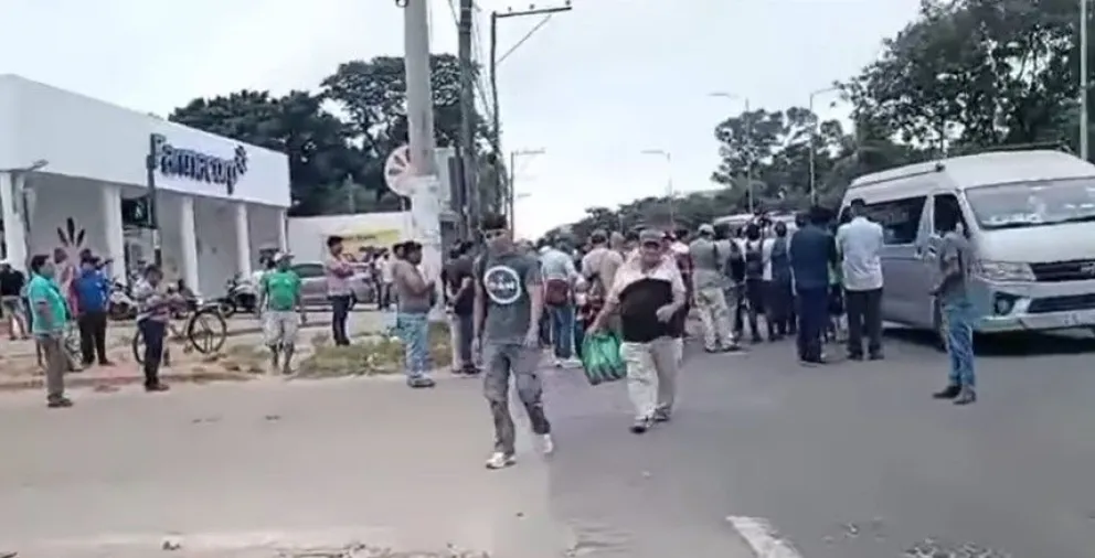 La población cruceña vive el segundo día de paro del transporte público. Foto: captura