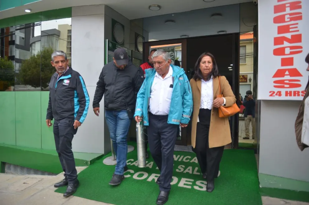 Arias salió de la clínica, la mañana de este miércoles. Foto: AMUN