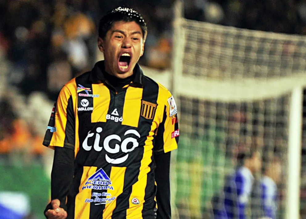 Diego Wayar celebra un gol convertido en 2023, ya lleva más de 12 años en el Tigre. Foto: DW