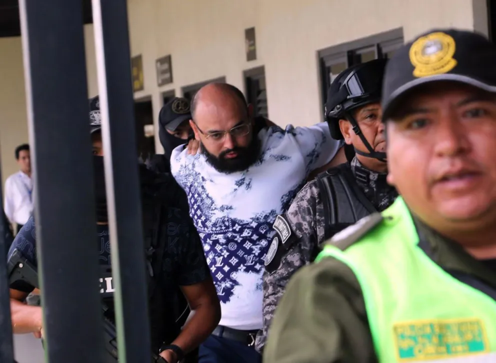 Nallar luego de arribar al aeropuerto de Santa Cruz. Foto: APG 