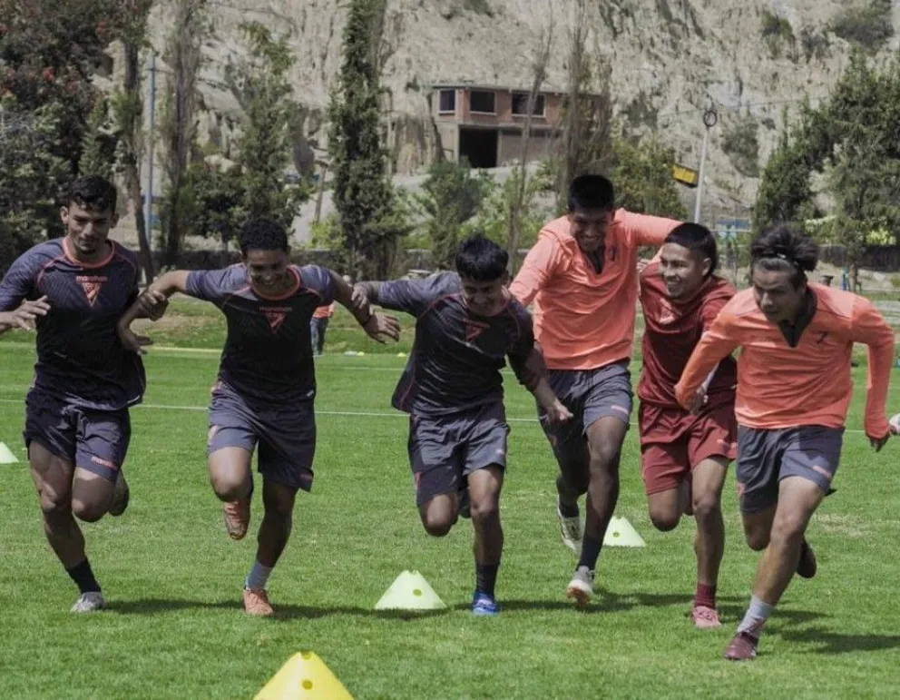 Jugadores de la banda roja en un entrenamiento anterior. Foto: Always Ready