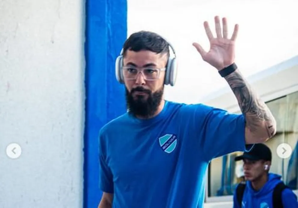 Sávio en su llegada al estadio Félix Capriles. Foto: Club Bolívar.