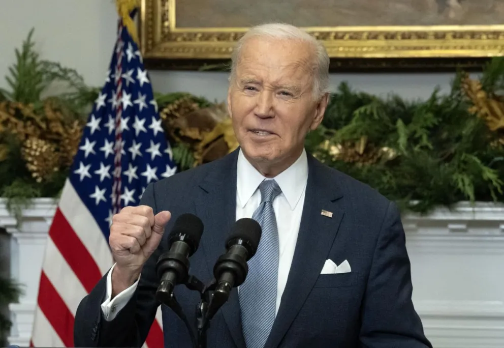 El presidente de Estados Unidos, Joe Biden, pronuncia un discurso sobre la situación en Siria en la Sala Roosevelt de la Casa Blanca. Foto: EFE