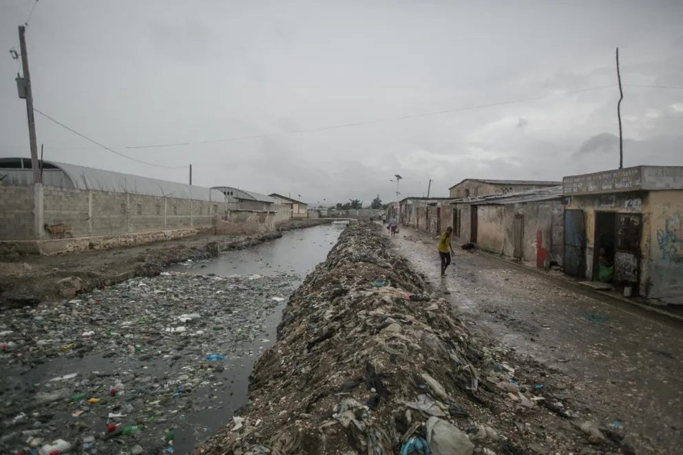 Vista de Cite Soleil, un barrio pobre que alberga miles de personas, en Puerto Príncipe (Haití). Foto: EFE