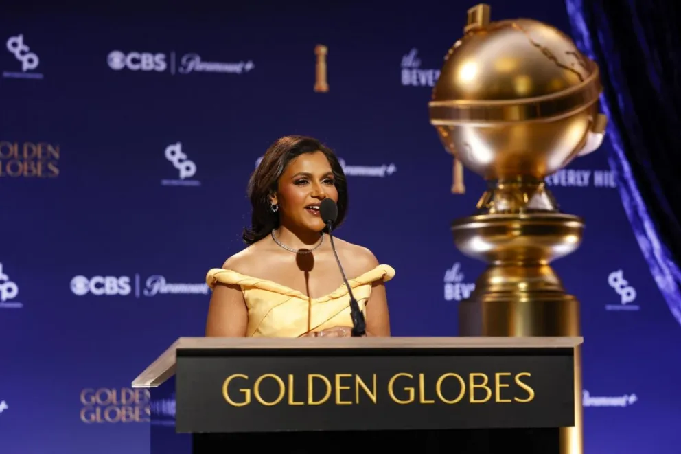 La actriz, comediante, guionista y productora estadounidense Mindy Kaling habla durante el anuncio de las nominaciones. Foto: EFE