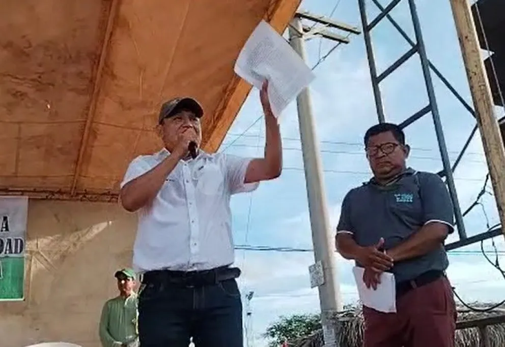 Jimmy Prado, presidente del Parque Agroindustrial de Montero (Ingenor), se dirige a los asistentes a la concentración. Foto: El Espectador.bo