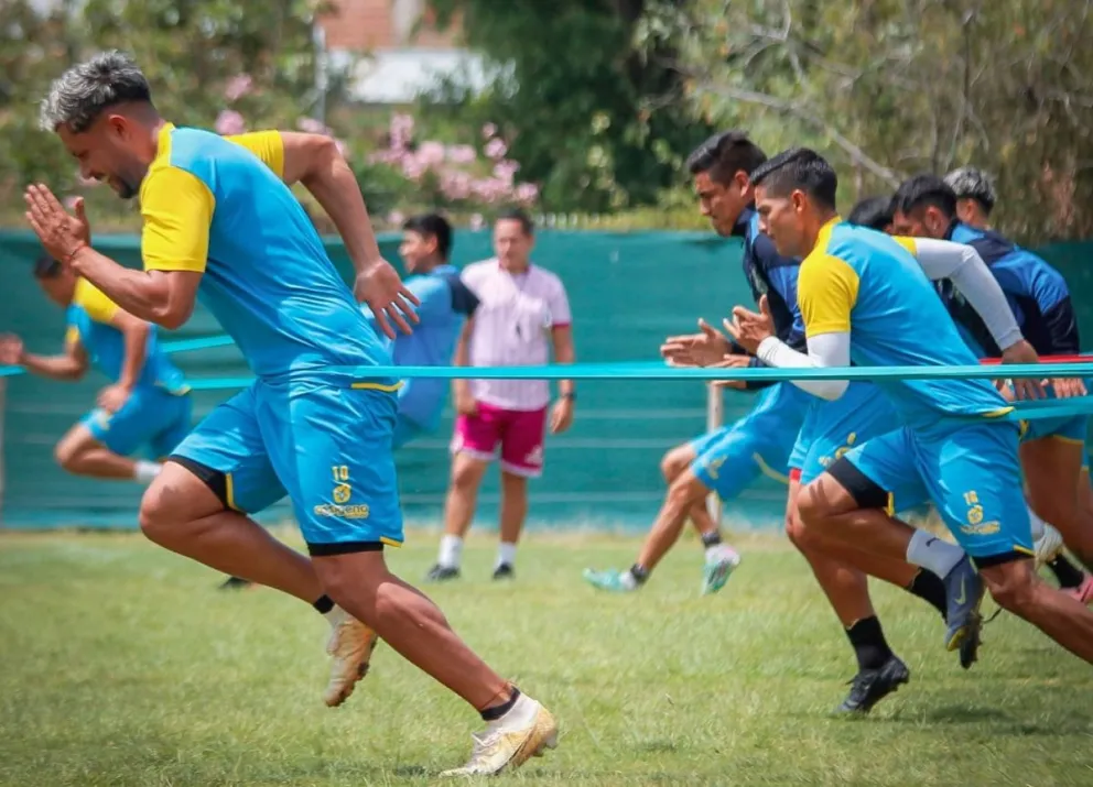 Un entrenamiento de los jugadores del equipo valluno que disputará la gran final. Foto: SA