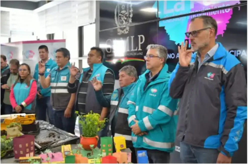 Autoridades de la Alcaldía de La Paz que fueron destituidas primero y posesionadas después. Foto: ABI