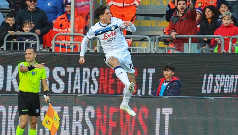 El jugador del Atalanta Nicolo Zaniolo celebra el 0-1. Foto: EFE.