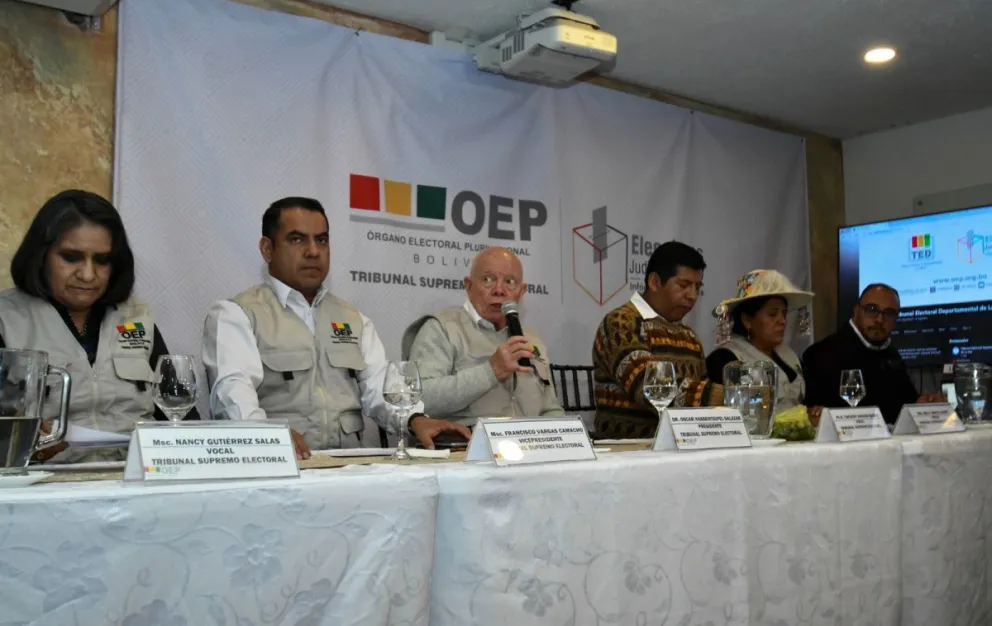 Conferencia de prensa del Tribunal Supremo Electoral (TSE). Foto: APG 