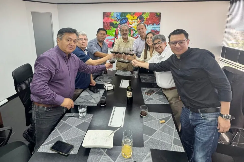 La reunión donde tuto y el FRI sellaron la alianza. 