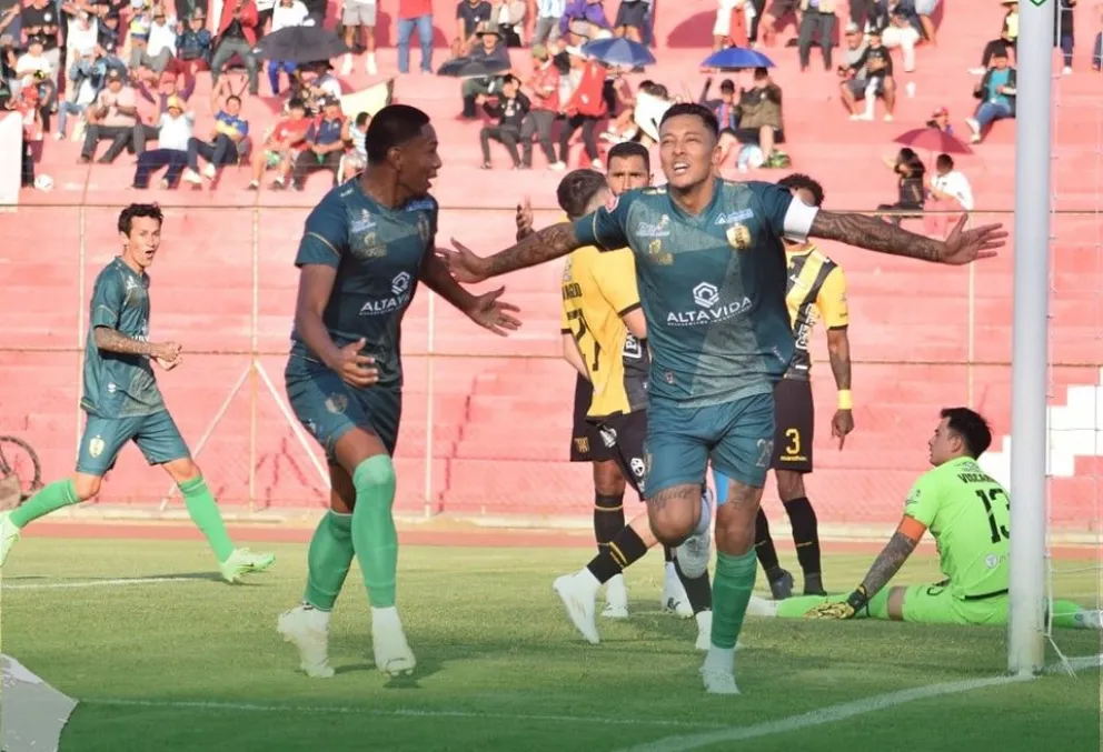 Una incidencia del partido que Tomayapo le ganó a The Strongest y que se encuentra en proceso de apelación. Foto: RT