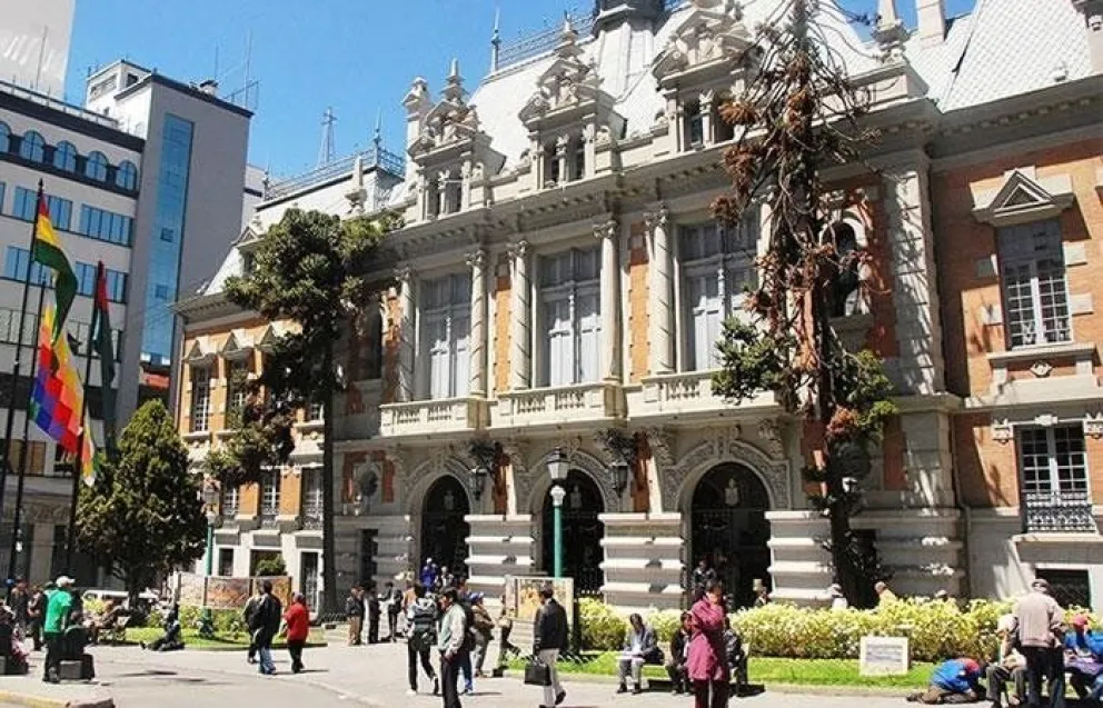 Fachada de la Alcaldía de La Paz, donde funciona el Concejo Municipal. Foto: Eju Tv