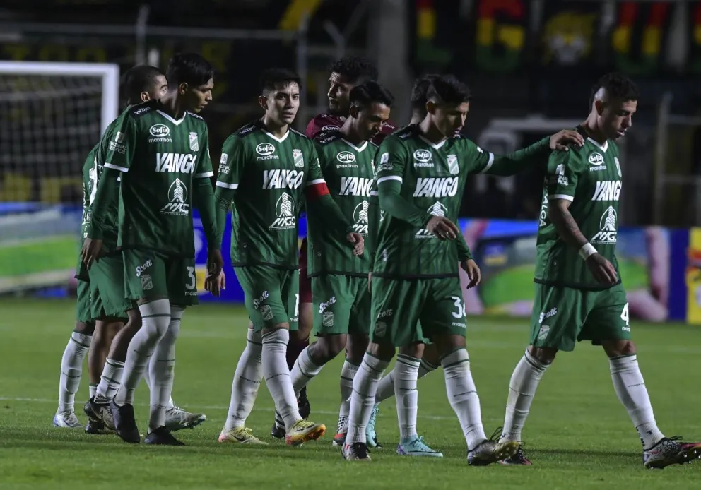 Los jugadores de Oriente que cerraron su participación en el torneo con otra derrota. Foto: APG