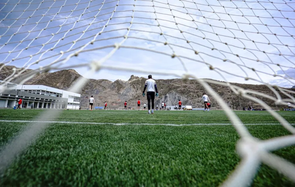 Un entrenamiento de los celestes en el complejo de la zona de Ananta. Foto: CB