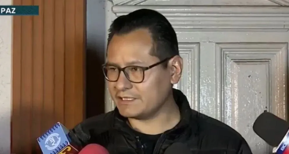Luis Torrez en conferencia de prensa.  FOTO: Captura Bolivia TV