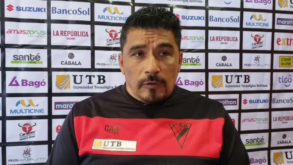 Omar Asad, cuando dirigía al elenco de Always Ready. Foto: CAR