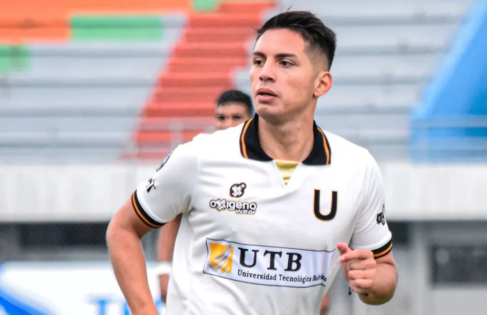 Juan Salvador Mercado con la camiseta de Universitario. Foto: club FC Universitario