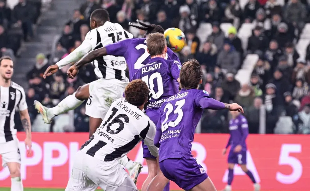 Incidencia entre Fiorentina (de morado) y Juventus. Foto: Fiorentina.